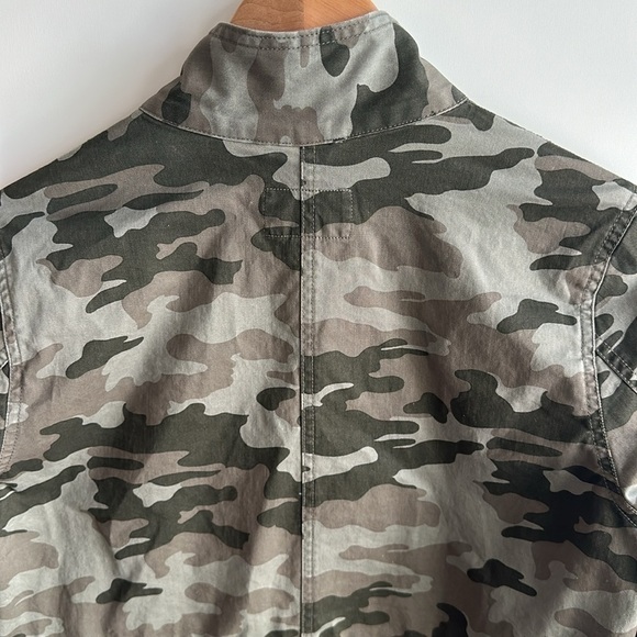 Universal Thread Camo Jacket - Picture 12 of 12